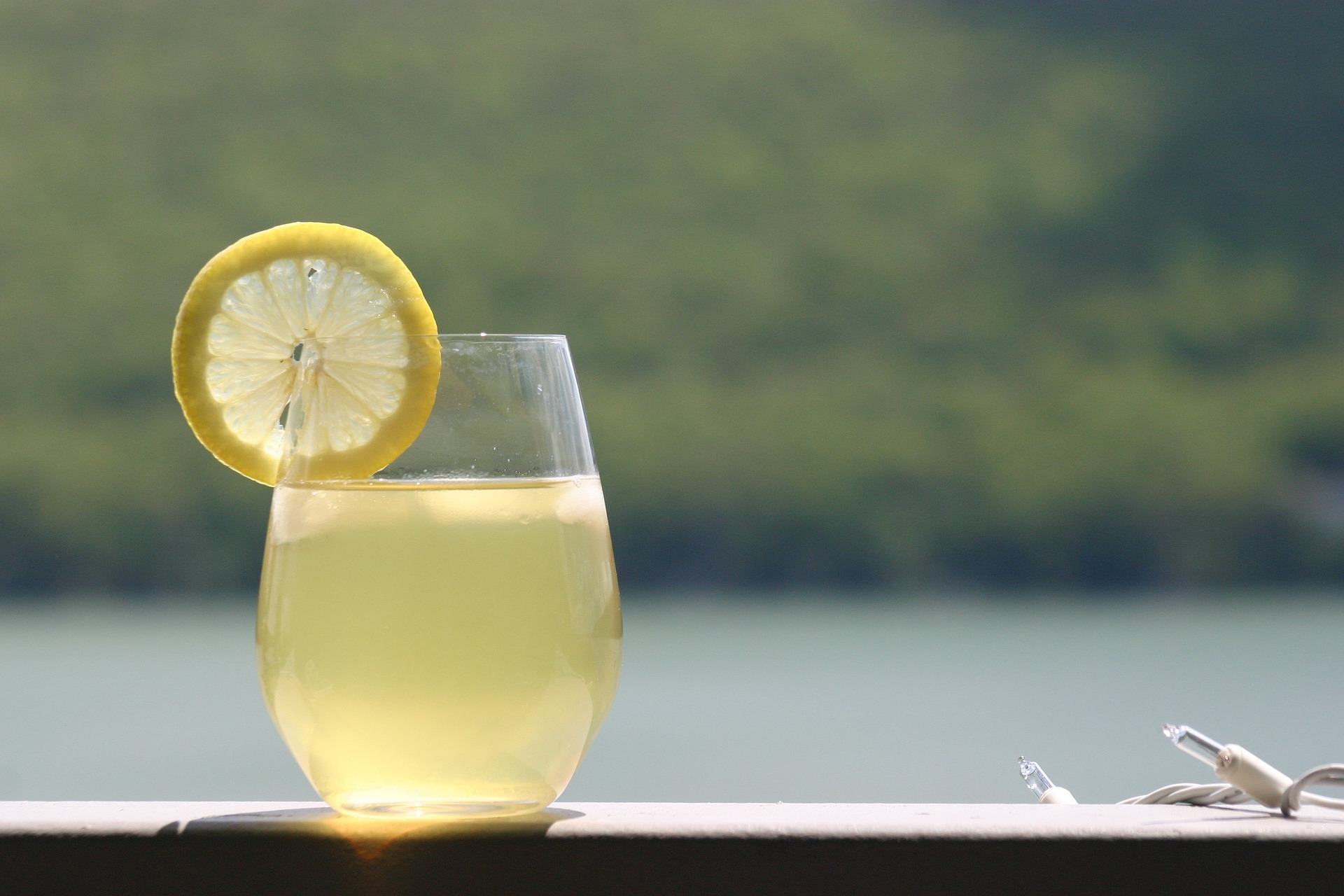Горячий лимонад один из любимых зимних напитков в Японии