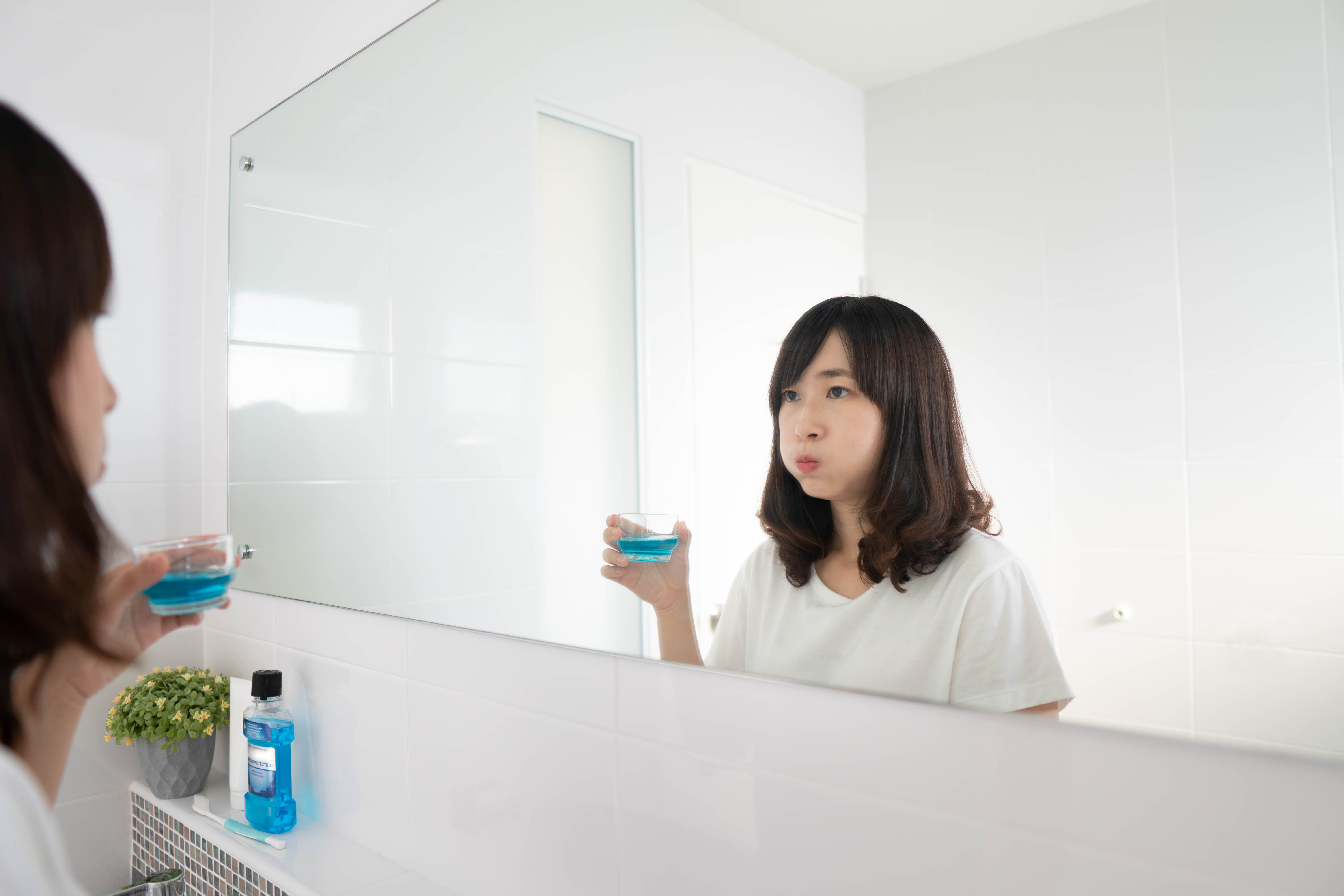Японцы считают, что полоскание рта помогает защититься от гриппа и простуды