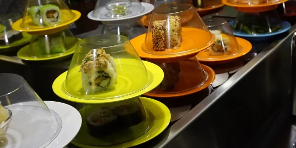 Проблемы ленточных суши ресторанов в Японии