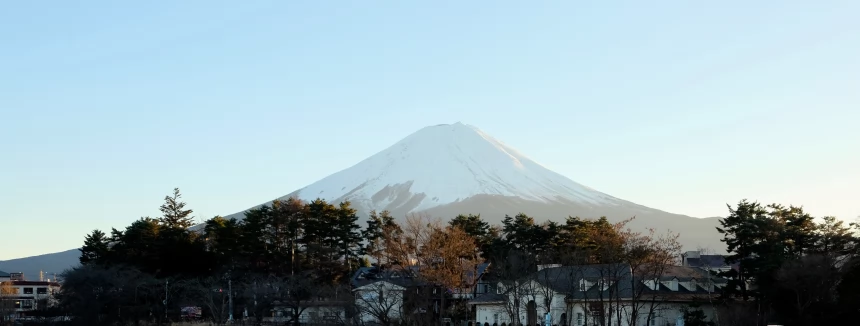 Правительство Японии обеспокоено возможными последствиями извержения Фудзи