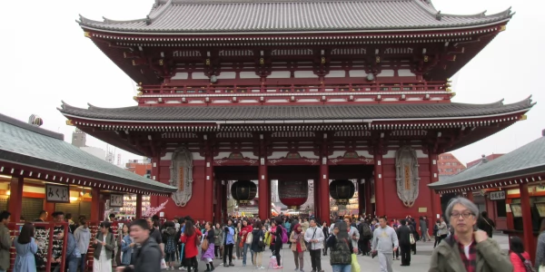 В Японии участились случаи обмана туристов со стороны фальшивых монахов