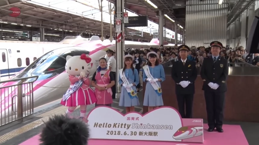 Новый скоростной поезд Hello Kitty: Pink Bullet Train был запущен в Японии